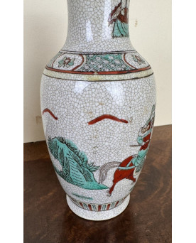 Le village de 58 brocanteurs - Paire De Vases Anciens En Porcelaine De Chine