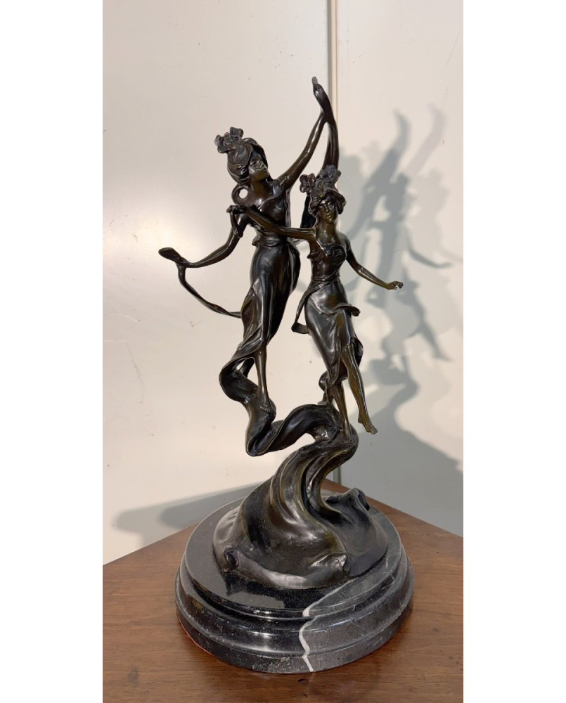 Le village de 58 brocanteurs - D'après Auguste Moreau : sculpture en bronze "La Danse des Nymphes"
