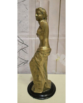 Le village de 58 brocanteurs - Statue en bronze à patine dorée représentant la Vénus de Milo