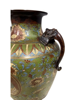 Le village de 58 brocanteurs - Chine XIX : Très importante paire de vases en bronze à décor d'émaux cloisonnés