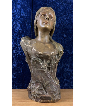 Le village de 58 brocanteurs - d'Après Villanis : Buste En Terre Cuite époque Art Nouveau Vers 1900 / H52cm