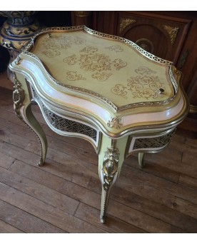 Le village de 58 brocanteurs - Rare Jardiniére Venitienne de style Louis XV en bois laqué et doré