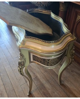 Le village de 58 brocanteurs - Rare Jardiniére Venitienne de style Louis XV en bois laqué et doré