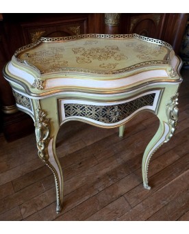 Le village de 58 brocanteurs - Rare Jardiniére Venitienne de style Louis XV en bois laqué et doré