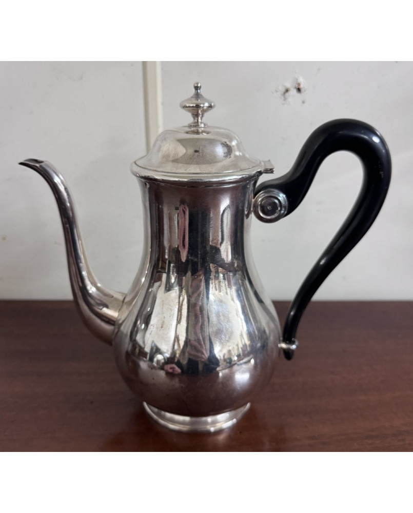 Le village de 58 brocanteurs - Chocolatiére style Empire en métal argenté