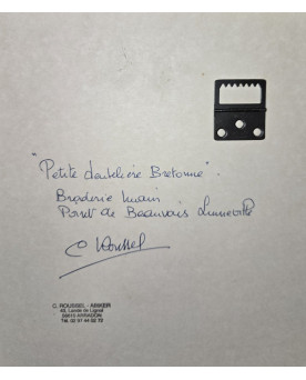 Le village de 58 brocanteurs - Claude Roussel : broderie au fil de soie