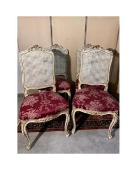 Série de quatre chaises Louis XV en bois laqué