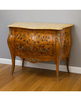 Le village de 58 brocanteurs - Commode sauteuse de Dame galbée style Louis XV en marquéterie