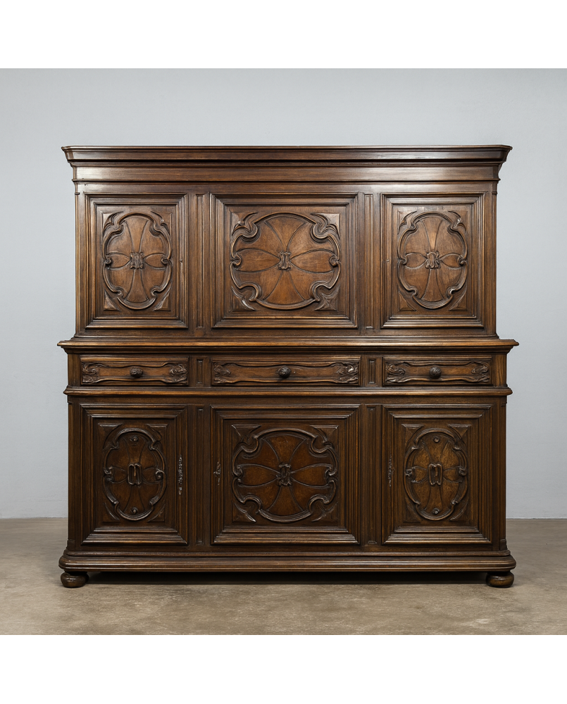 Le village de 58 brocanteurs - Important buffet style renaissance en noyer