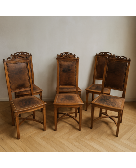 Le village de 58 brocanteurs -  Vitrine Venitienne en bois peint