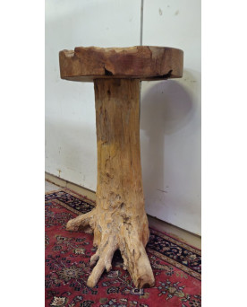 Le village de 58 brocanteurs - Travail d'art Populaire : table d’appoint ou sellette réalisée à partir d’un tronc d’arbre