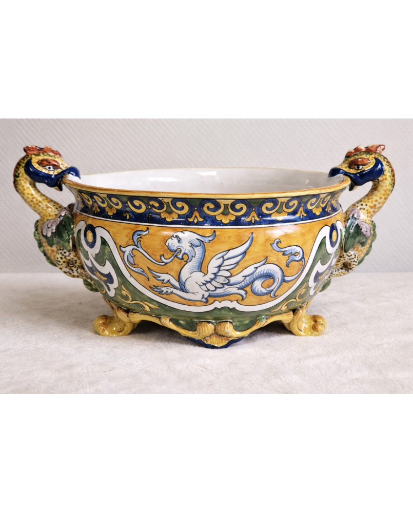 Le village de 58 brocanteurs - Nevers Henri Signoret : grande coupe a l'antique en céramique émaillée polychrome