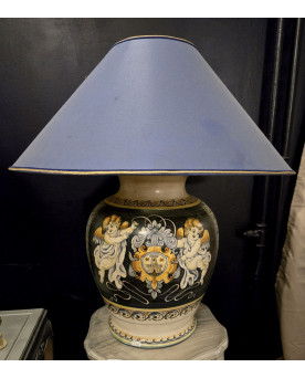 Le village de 58 brocanteurs - Lampe en céramique a décors a l'antique
