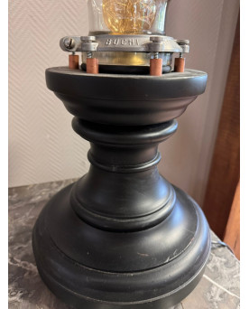 Le village de 58 brocanteurs - Lampe Design en faux semblant de tube scientifique en verre soufflé