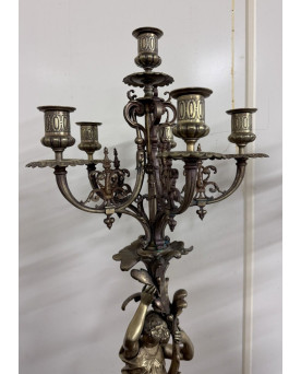 Le village de 58 brocanteurs - Grandes torchères en bronze a 6 bras de lumiére