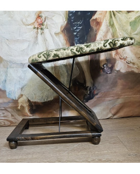 Le village de 58 brocanteurs -  Vitrine Venitienne en bois peint