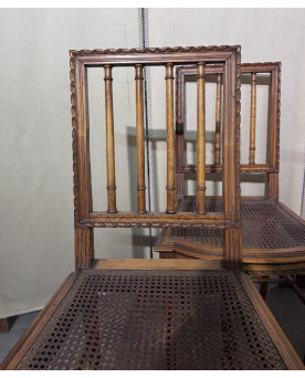 Le village de 58 brocanteurs -  Vitrine Venitienne en bois peint