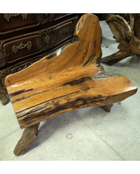 Le village de 58 brocanteurs -  Vitrine Venitienne en bois peint