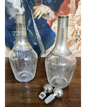 Village des brocanteurs 58 - paire de carafes anciennes en cristal et argent massif