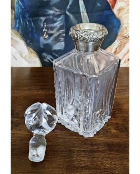 Le village de 58 brocanteurs - Carafe ancienne en cristal taillé – Monture en argent / époque Art Déco