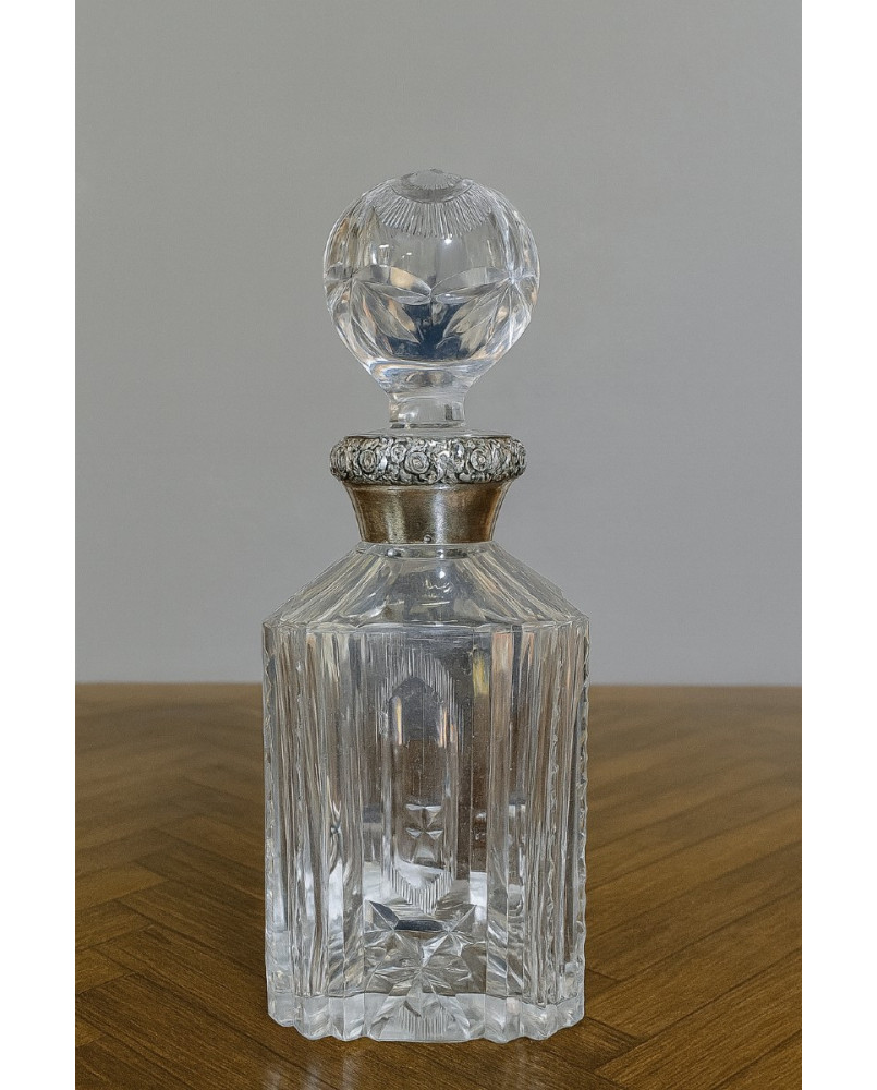 Le village de 58 brocanteurs - Carafe ancienne en cristal taillé – Monture en argent / époque Art Déco