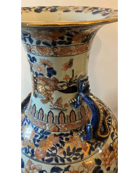 Le village de 58 brocanteurs - Asie XXeme : très important vase imari en porcelaine / h 118cm