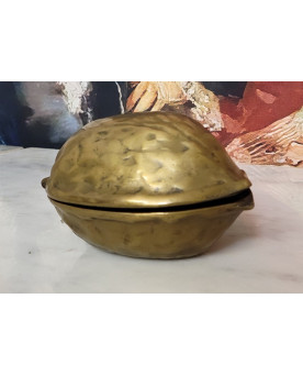Le village de 58 brocanteurs - Important casse noix en bronze doré