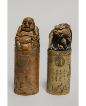Le village de 58 brocanteurs - Rare et intéressante paire de cachets chinois anciens, sculptés en pierre dure naturelle