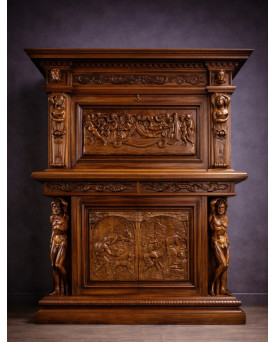 Le village de 58 brocanteurs -  Meuble ancien en bois massif richement sculpté, de style Renaissance