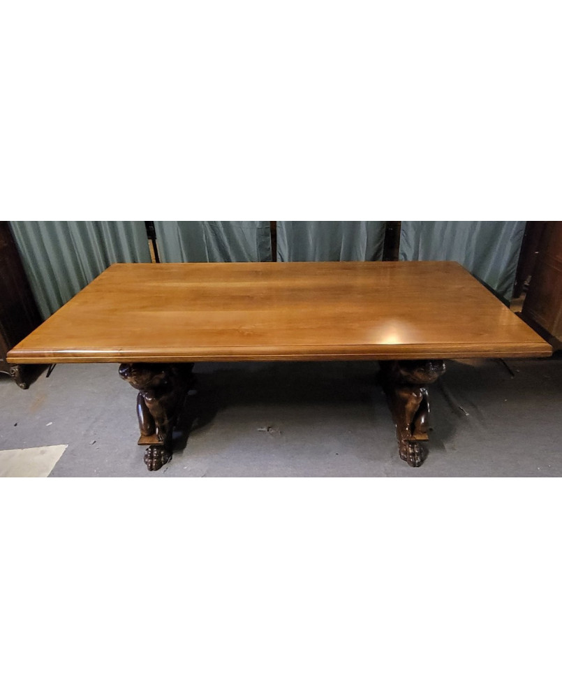 Le village de 58 brocanteurs -  Rare grande table style Renaissance en noyer