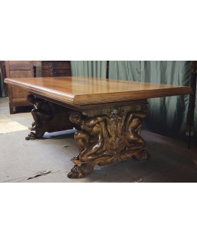 Le village de 58 brocanteurs -  Rare grande table style Renaissance en noyer