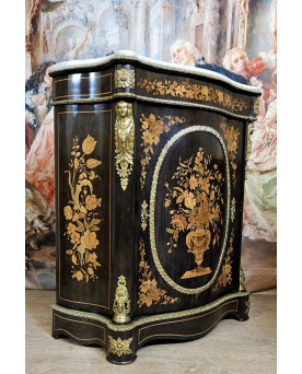 Le village de 58 brocanteurs - Meuble Boulle galbé époque Napoléon III en bois laqué et marquéterie