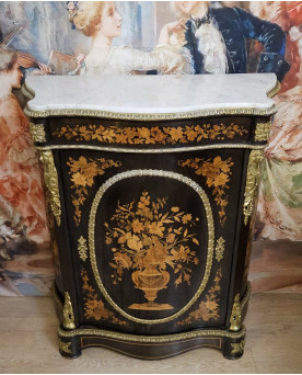 Le village de 58 brocanteurs - Meuble Boulle galbé époque Napoléon III en bois laqué et marquéterie