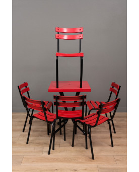 Le village de 58 brocanteurs - ensemble complet table + 4 chaises style bistrot,en bois peint rouge et structure en métal noir