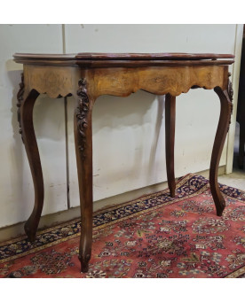 Le village de 58 brocanteurs - Buffet époque Empire en noyer