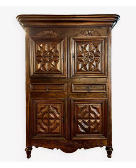 Le village de 58 brocanteurs - cabinet quatre volets époque XVIII eme en noyer massif