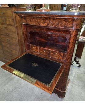 Le village de 58 brocanteurs - Buffet époque Empire en noyer