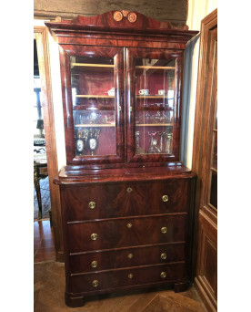 Le village de 58 brocanteurs -bibliothèque–commode-secrétaire Anglaise en acajou, de style Empire ou Restauration