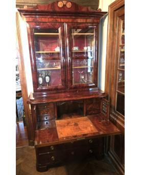 Le village de 58 brocanteurs - Buffet époque Empire en noyer