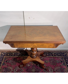 Le village de 58 brocanteurs - Angleterre XIXeme : table a jeux style Charles X en acajou blond