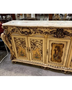 Le village de 58 brocanteurs - Buffet en Enfilade de forme galbée louis XV Vénitien en bois laqué, peint et doré