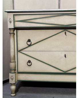Le village de 58 brocanteurs - Commode style consulat en bois laqué