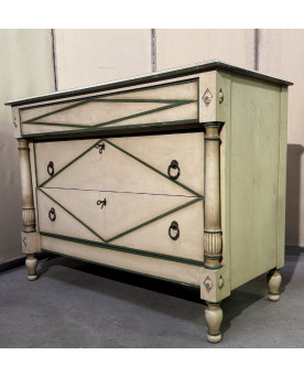 Le village de 58 brocanteurs - Commode style consulat en bois laqué