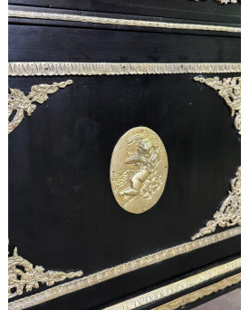 Le village de 58 brocanteurs - Buffet époque Empire en noyer
