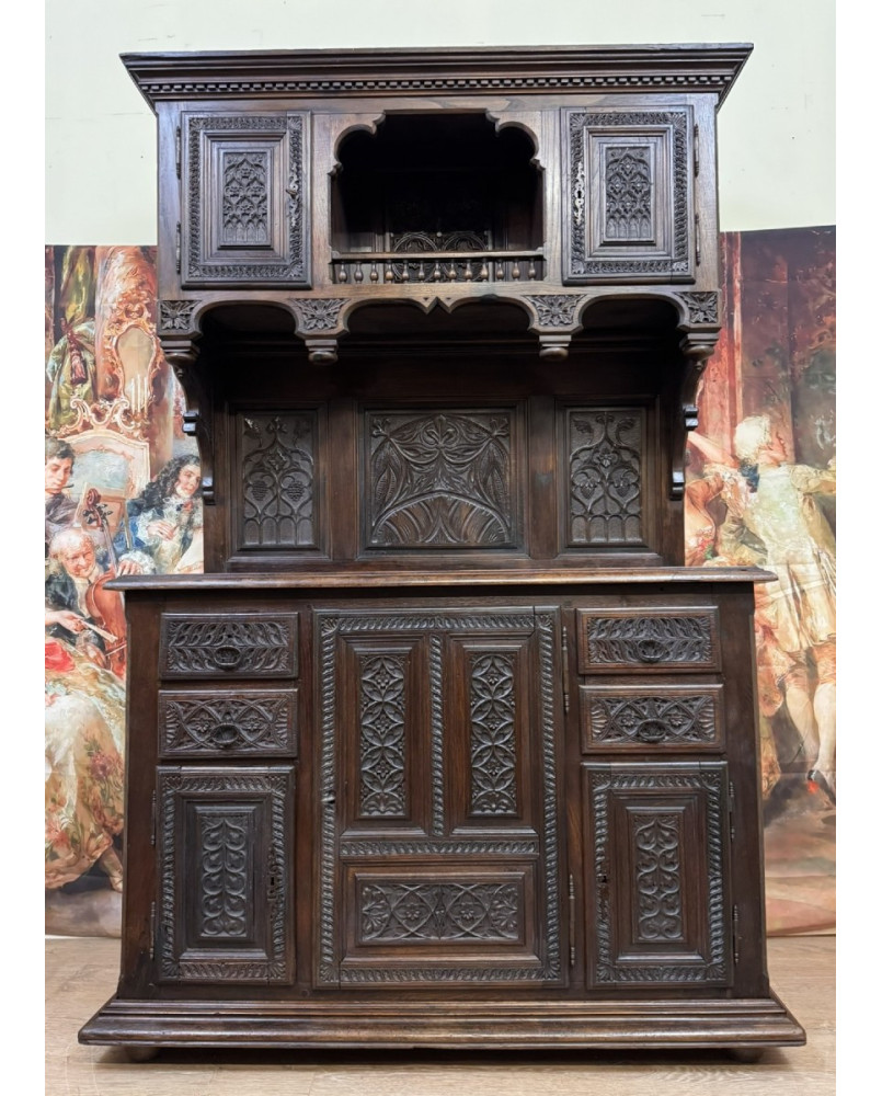 Le village de 58 brocanteurs - Cabinet Style Renaissance En Bois Sculpté
