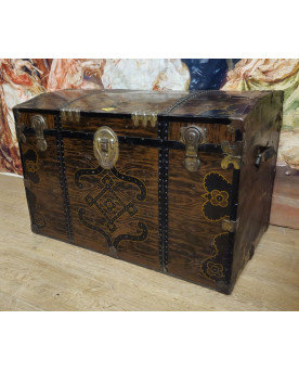Le village de 58 brocanteurs - Buffet époque Empire en noyer