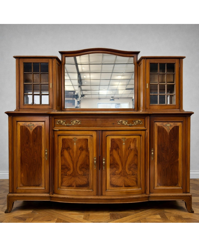 Le village de 58 brocanteurs - Important buffet époque Art Nouveau en noyer