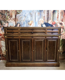 Le village de 58 brocanteurs - Buffet en enfilade en palissandre époque Charles X, de belle qualité d’ébénisterie