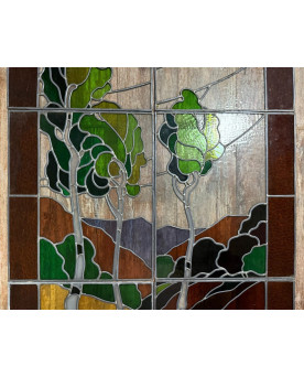 Le village de 58 brocanteurs - Vitrail ancien décor paysage – Arbres et collines – Début XXe siècle