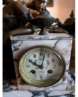Le village de 58 brocanteurs - Buffet époque Empire en noyer